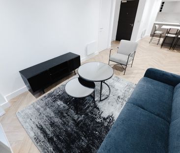 2 Bed Flat, Port St, M1 - Photo 3