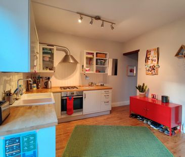 2 Bed Maisonette, Park Street, BS4 - Photo 3