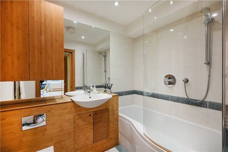 2 bedroom flat with 1 reception and 2 bathrooms in 27-29 Montagu Square, W1H - Photo 4