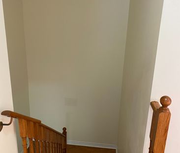 For Lease - 303 Andrews Trail, Milton, Ontario - Photo 2