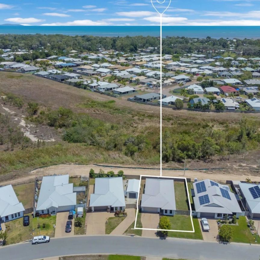 Just Like New - Photo 1