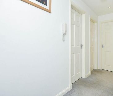 2 bedroom flat to rent - Photo 6