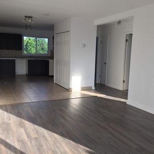 Ste-Foy Grand 4 1/2 Rénové, Près Tout Services - Photo 3