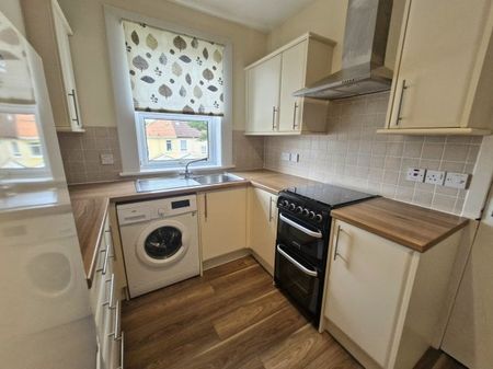 Lincoln Avenue, Knightswood - Photo 2