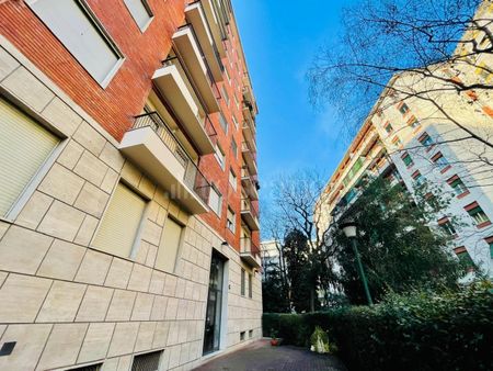 Casa a Milano in Via Belgirate, Cagliero - Photo 3