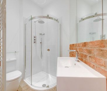 1 Bedroom Apartment To Let - Photo 3