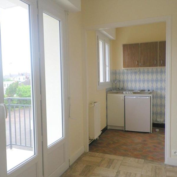 Location Appartement 1 pièce 26m² CHAMBRAY LES TOURS 37170 - Photo 1
