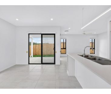 Union Street, White Rock - Photo 6