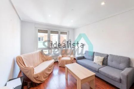 Alquiler de piso en Calle de San Juan - Photo 5