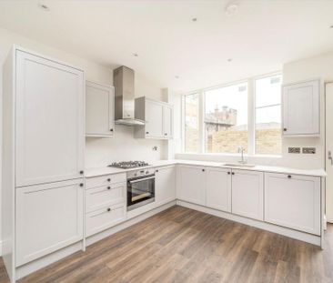 3 bedroom end of terrace house to rent - Photo 4