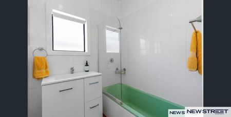 6a Galgabba Street, Swansea NSW 2281 - House For Rent | Domain - Photo 5