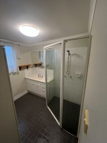 Cairns North - Photo 2