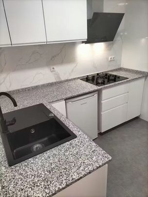 Plaça dHondures, Valencia, Valencian Community 46022 - Photo 1