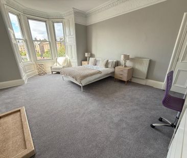 4 bedroom flat to rent - Photo 3