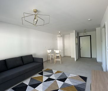 Location Appartement 2 pièces 44m² LE BOURGET DU LAC 73370 - Photo 2