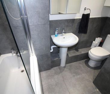 1 bedroom flat to rent - Photo 6
