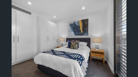 Modern One-Bedroom Apartment in "Harbour Mill" Complex Pyrmont - Photo 3