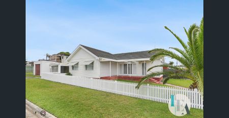 Fresh, Light & Coastal Living - Photo 5