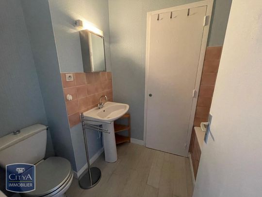 Location Appartement 1 pièce 23m² POITIERS 86000 - Photo 1