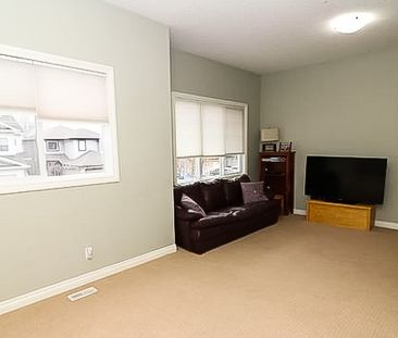 Beautiful Walkout Backing A Pond In The Hamptons.Pets Negotiable. - Photo 4