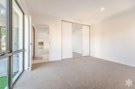 102A Riseley Street - Photo 2