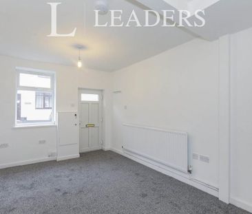 2 bedroom terraced house to rent - Photo 2