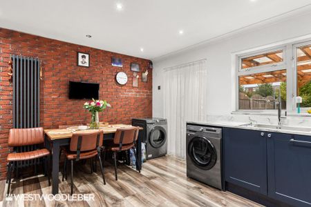 2 bedroom terraced house to rent - Photo 4