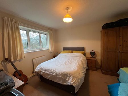 4 bedroom detached house to rent - Photo 4