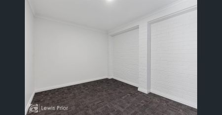 Family Home In Great Location - Photo 3