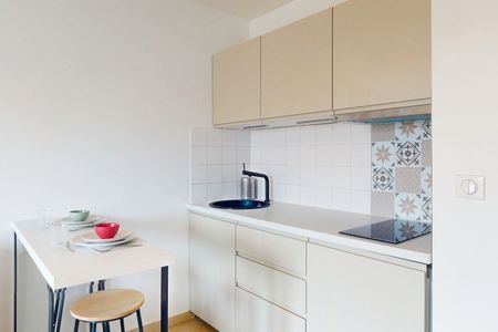 Location studio meublé et rénové - 21,60 m² - Vitry-sur-Seine - Photo 3