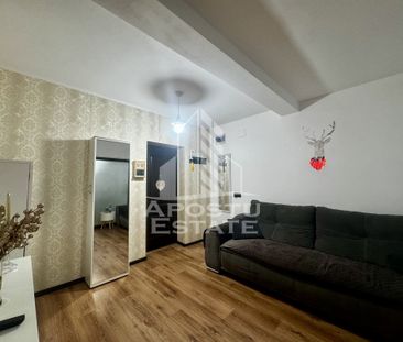 Apartament cu 2 camere, Timisoara, zona Lipovei, Curte proprie - Photo 2