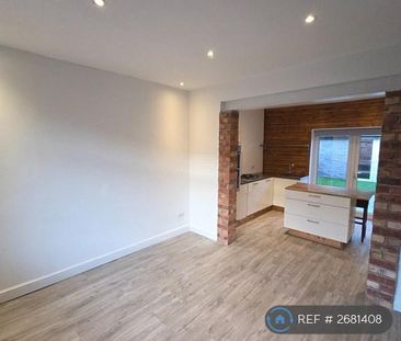 3 bedroom terraced house to rent - Photo 2