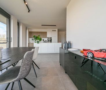 Uniek bijna energieneutraal hoekappartement met ruim terras - Photo 3