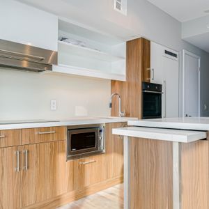 Bright 2 Bed Unit Steps from Yorkville - Photo 2