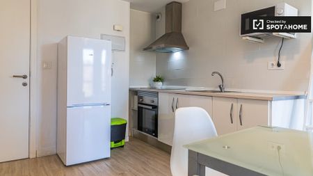 valencia, Valencian Community 46011 - Photo 4