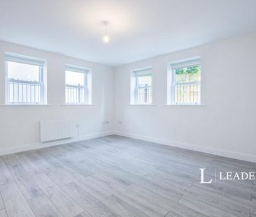 2 bedroom apartment to rent The Montague, 13 Durley Road South, Bou... - Photo 1