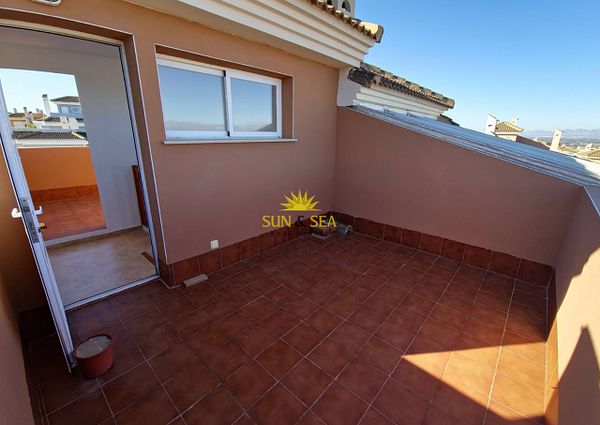 TOWNHOUSE FOR RENT IN A PRIVATE RESIDENCE IN GRAN ALACANT - ALICANTE PROVINCE