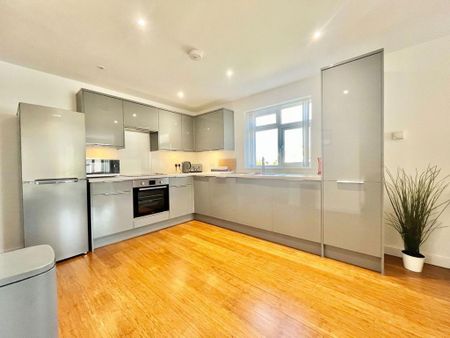 2 bedroom flat to rent - Photo 5