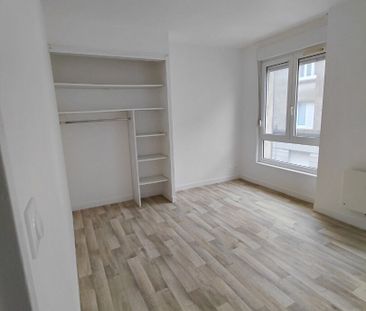 Location Appartement 2 pièces 42m² - Photo 4