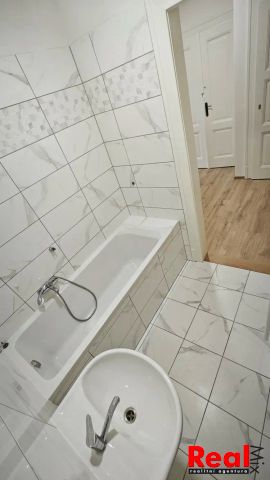 Pronájem, byt 2+1+pracovna, CP 69 m - Fotografie 5