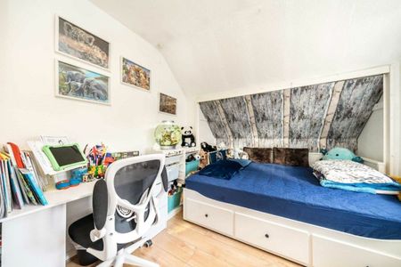 Seymour Gardens, Hanworth Park, TW13 - Photo 4