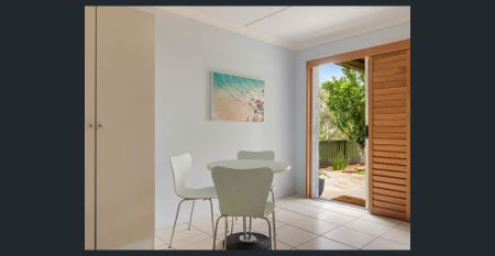 Downstairs One Bedroom Unit, Southern End of Island Location - Photo 2