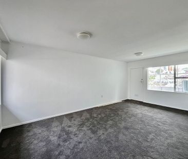 Newly Renovated 2 Bedroom in Mt Eden - Photo 6