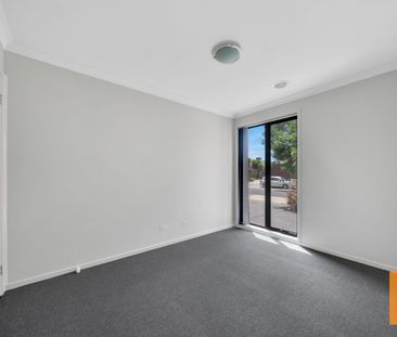 WELL LOCATED FAMILY HOME - Photo 6