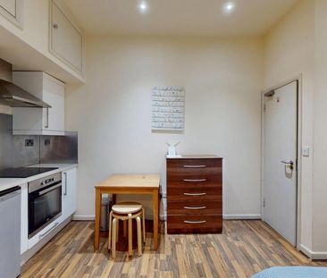 Studio to rent - Photo 2