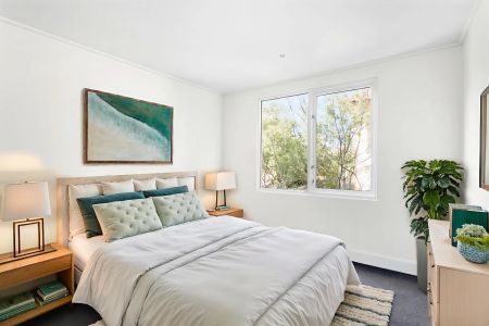 Beachside Bliss in the Heart of St Kilda - Photo 2