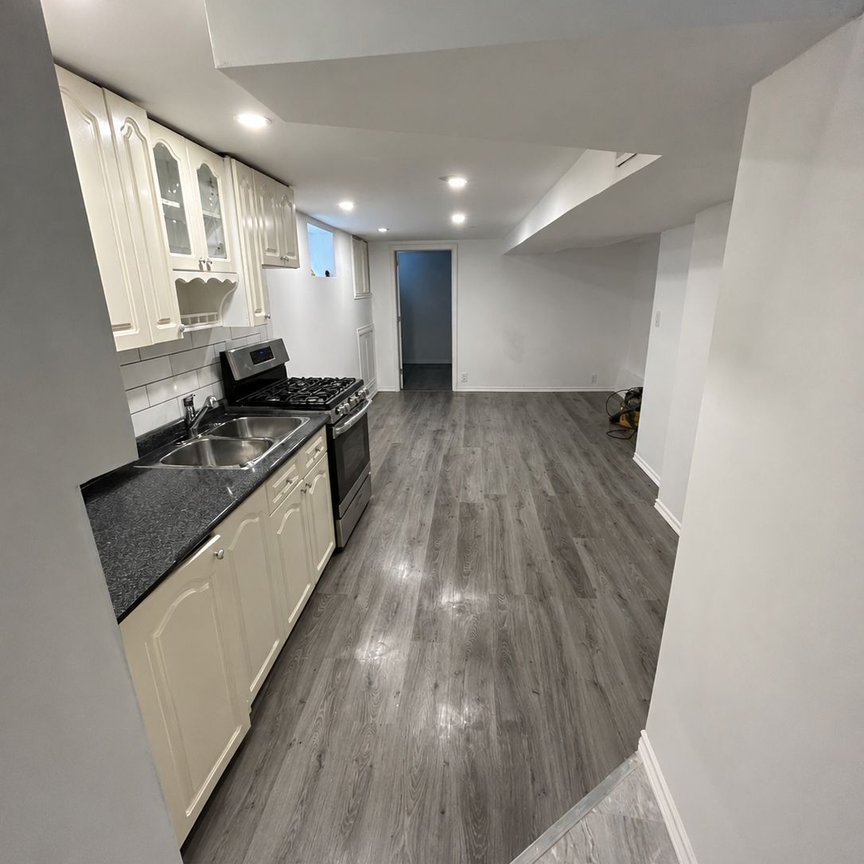 For Lease - 2467 Gerrard Street, Toronto, Ontario - Photo 1