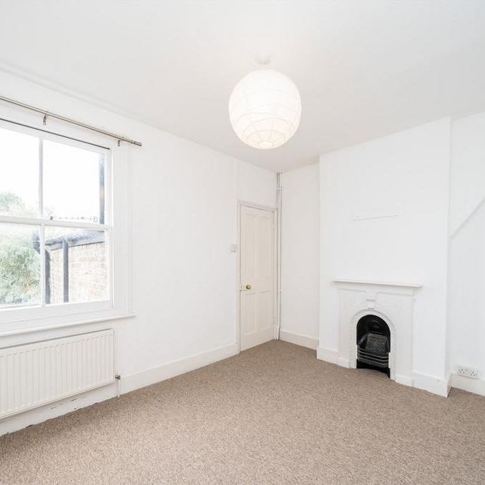 2 bedroom terraced house to rent - Photo 1