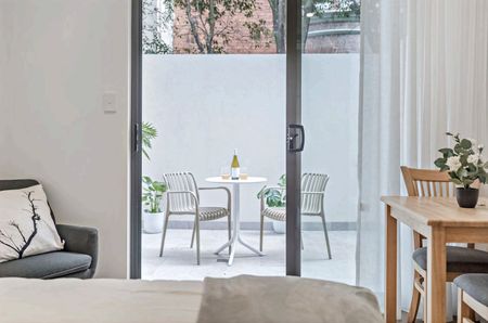 37 Fisher Street New Canterbury Rd, Petersham NSW 2049 - Studio For Rent | Domain - Photo 3