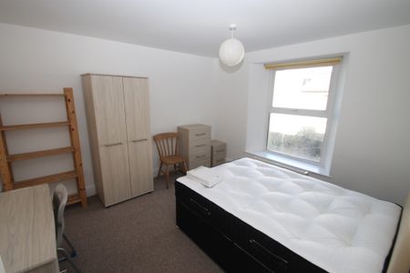 5 Bedroom | 65 Houndiscombe Road, PL4 6HB - Photo 2